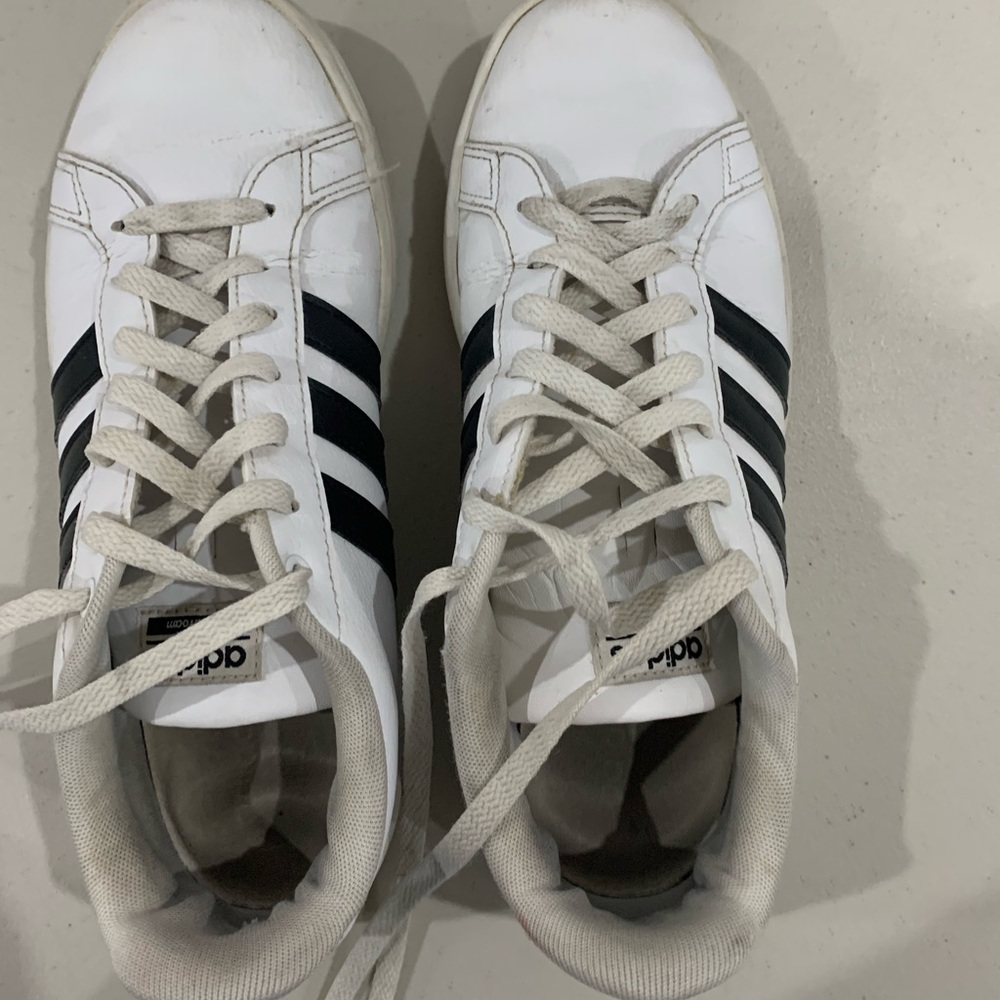 adidas comfort foam shoes